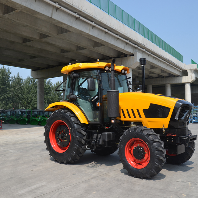 High Quality China Huaxia Tractor 1204 1304 4WD Farm Tractor